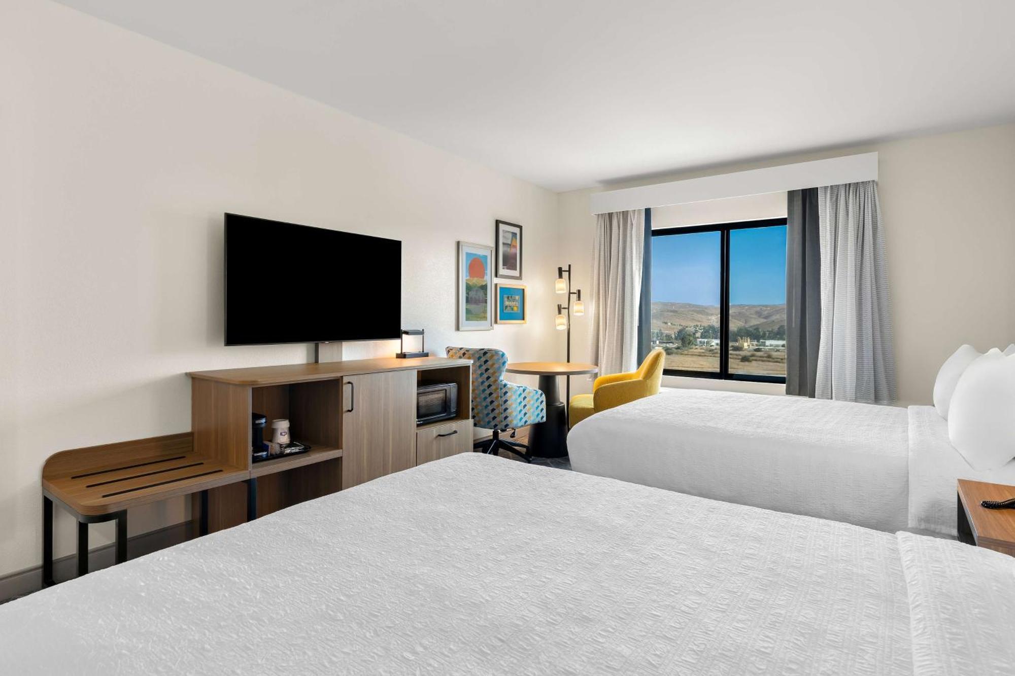 Hampton Inn & Suites Corona, Ca Экстерьер фото