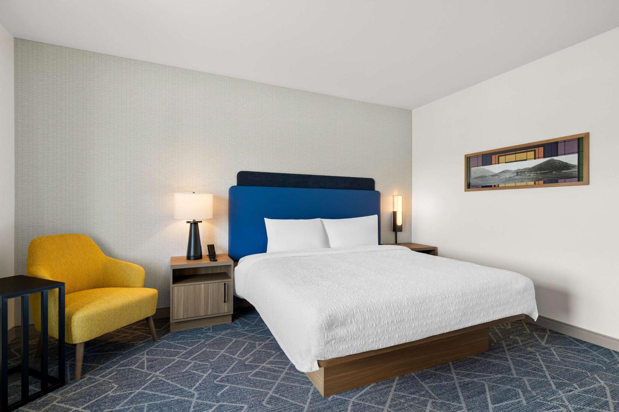 Hampton Inn & Suites Corona, Ca Экстерьер фото
