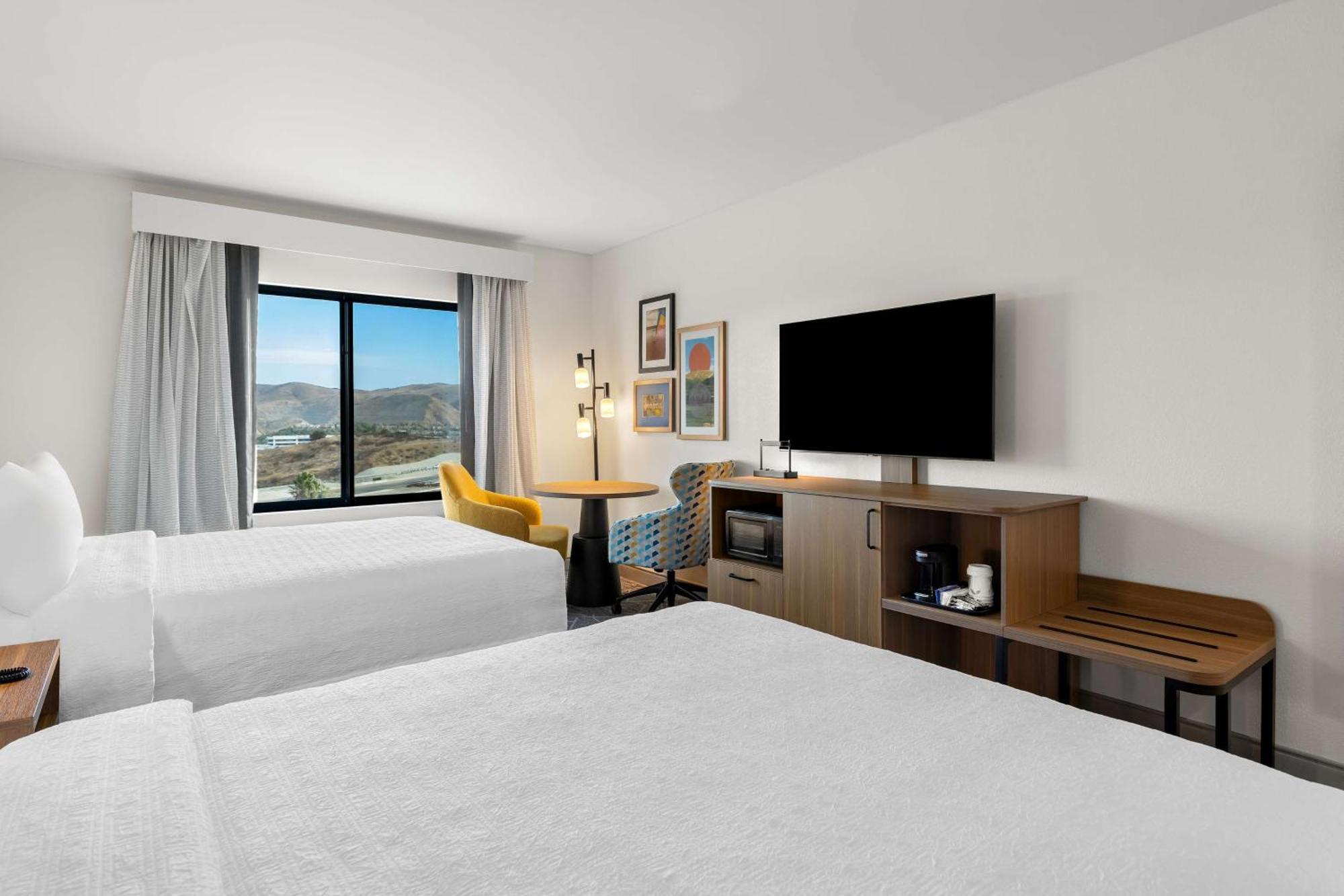 Hampton Inn & Suites Corona, Ca Экстерьер фото
