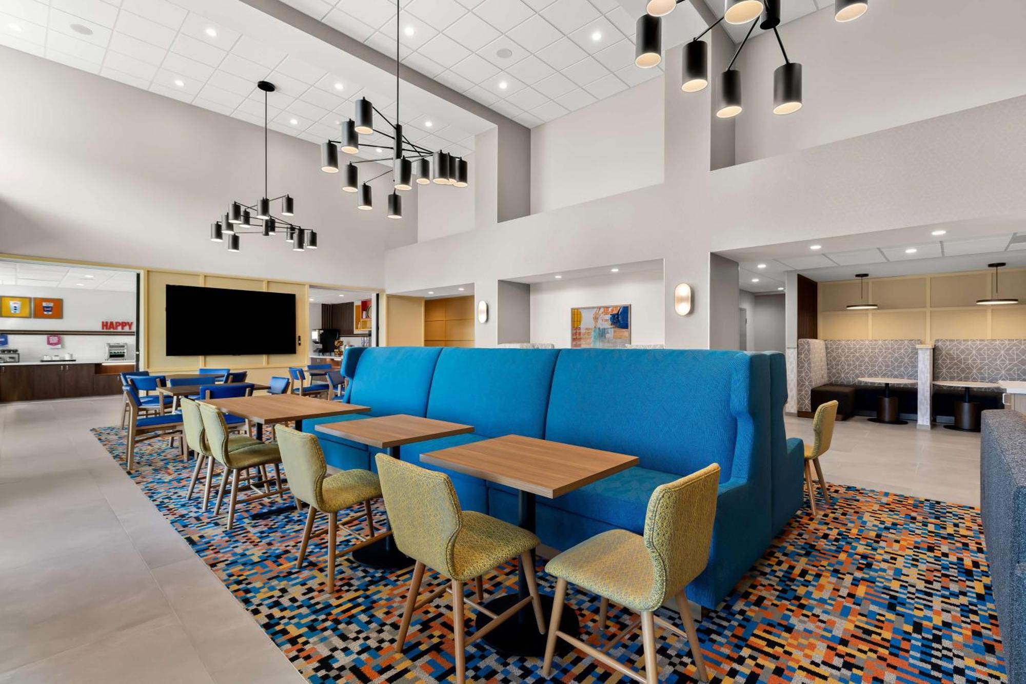 Hampton Inn & Suites Corona, Ca Экстерьер фото