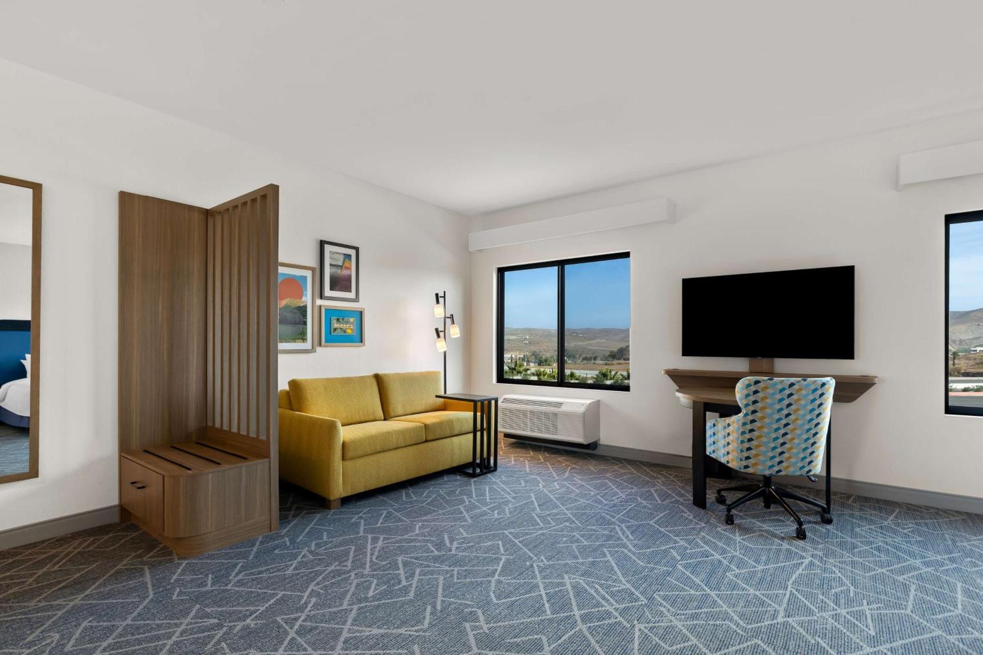 Hampton Inn & Suites Corona, Ca Экстерьер фото
