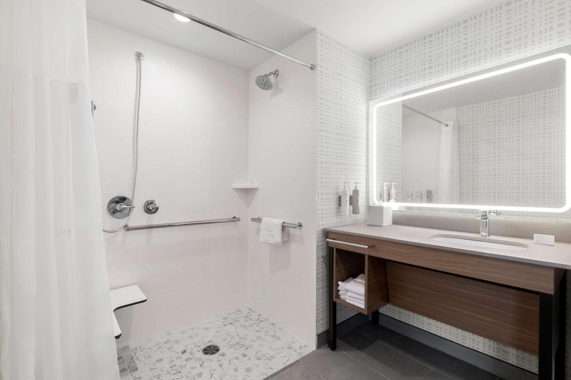 Hampton Inn & Suites Corona, Ca Экстерьер фото