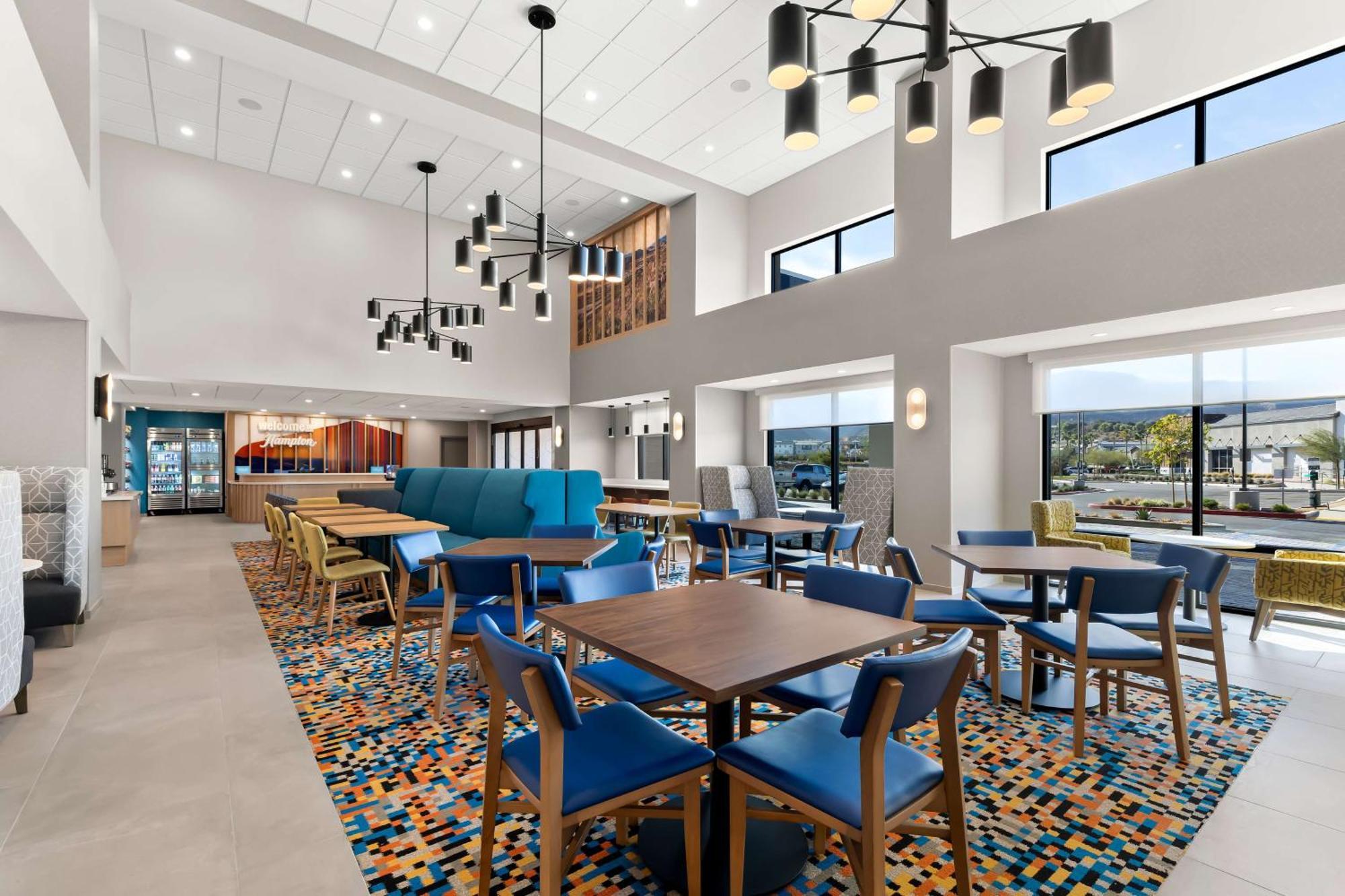 Hampton Inn & Suites Corona, Ca Экстерьер фото